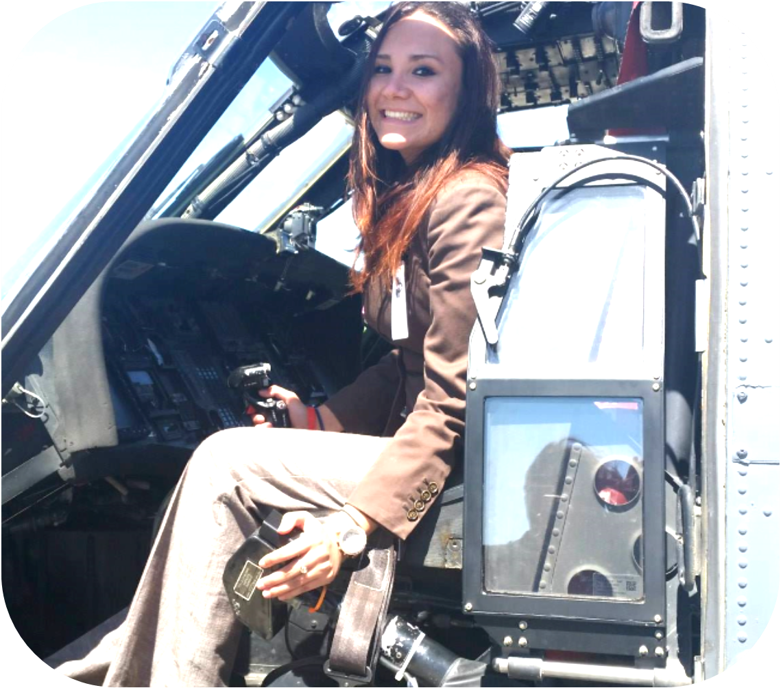 Photo of Angélica in helicopter